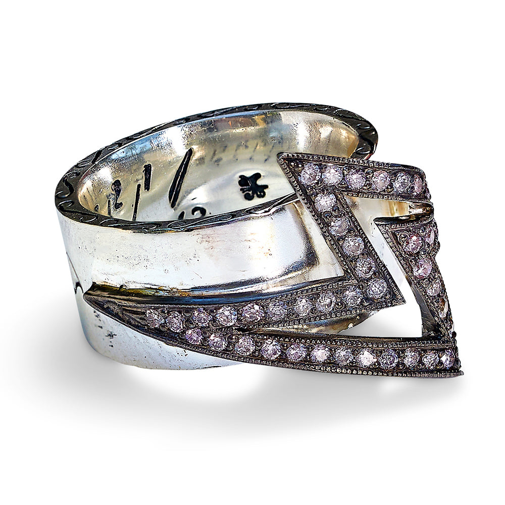 Lightning Bolt Ring with Fancy colored Diamonds