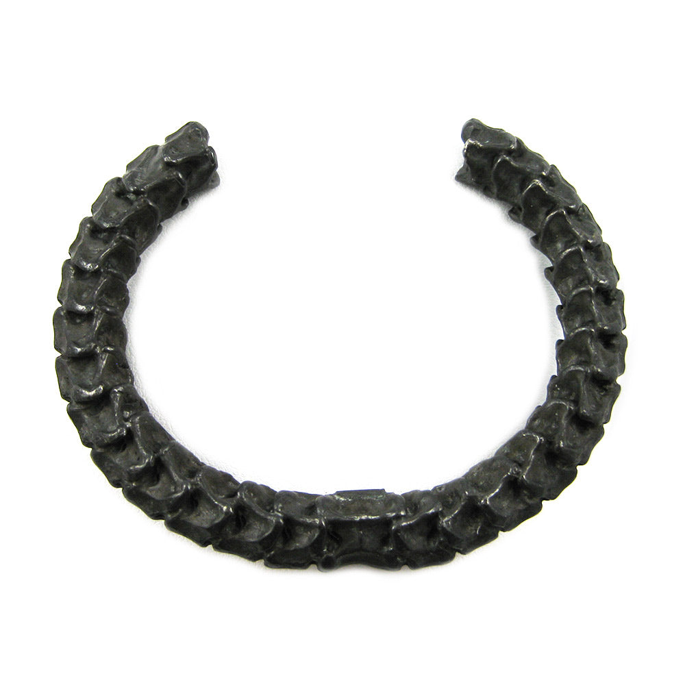 Vertebrae Cuff In Oxidized Silver